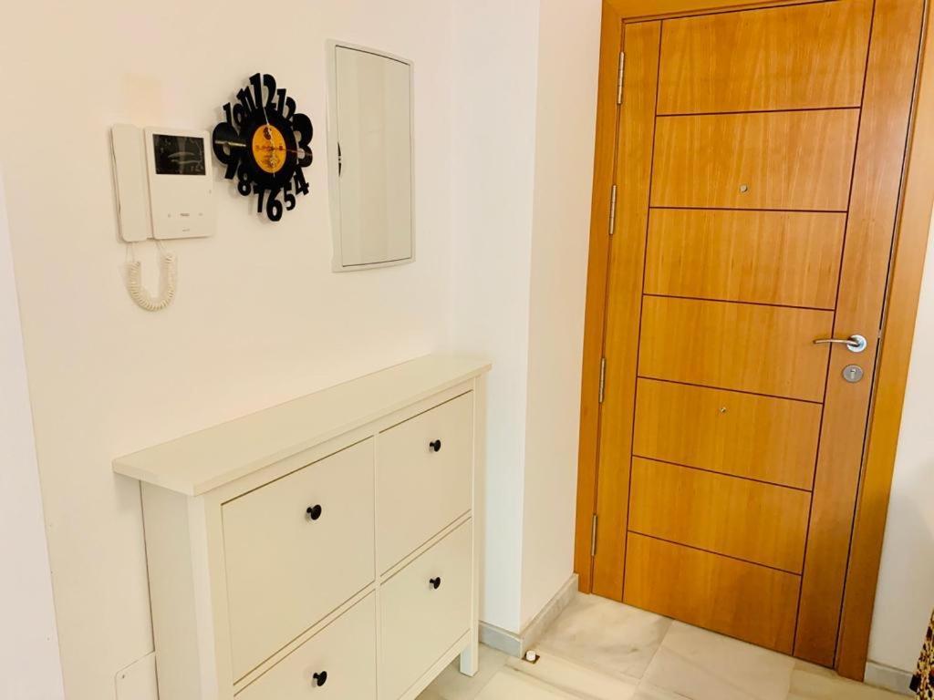 Apartamento Carvajal Beach ฟูเอนฮิโรลา ภายนอก รูปภาพ