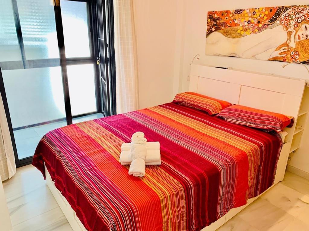 Apartamento Carvajal Beach ฟูเอนฮิโรลา ภายนอก รูปภาพ