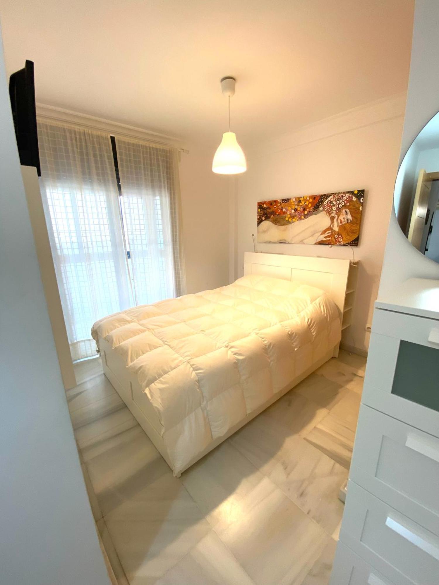 Apartamento Carvajal Beach ฟูเอนฮิโรลา ภายนอก รูปภาพ